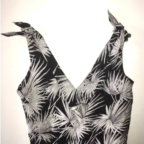 🖤 Tobi Linen Palm Dress or Coverup - Picture 2 of 6